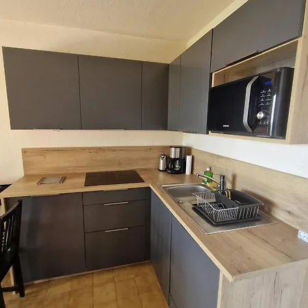 T2 Avec Piscine, Parking, Terrasse Et Vue Au - Fr-1-100-331 Apartamento *