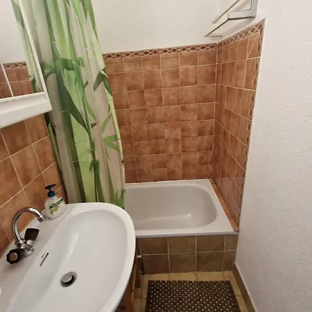 T2 Avec Piscine, Parking, Terrasse Et Vue Au - Fr-1-100-331 Apartamento Le Rayol-Canadel-sur-Mer